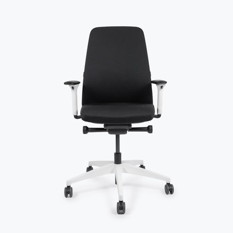 Silla Interstuhl EVERYis1 EV111 MARCO Y ESTRUCTURA BLANCO / TAPICERÍA ERA ER01