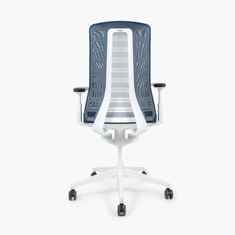 Silla Interstuhl PUREIS3 MARCO Y ESTRUCTURA BLANCA / TAPICERÍA Y MALLA AZUL