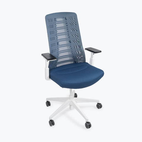 Silla Interstuhl PUREIS3 MARCO Y ESTRUCTURA BLANCA / TAPICERÍA Y MALLA AZUL